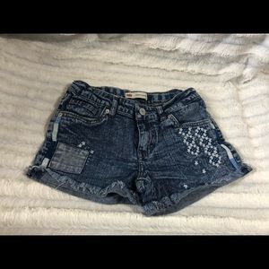 Girls Levi shorts